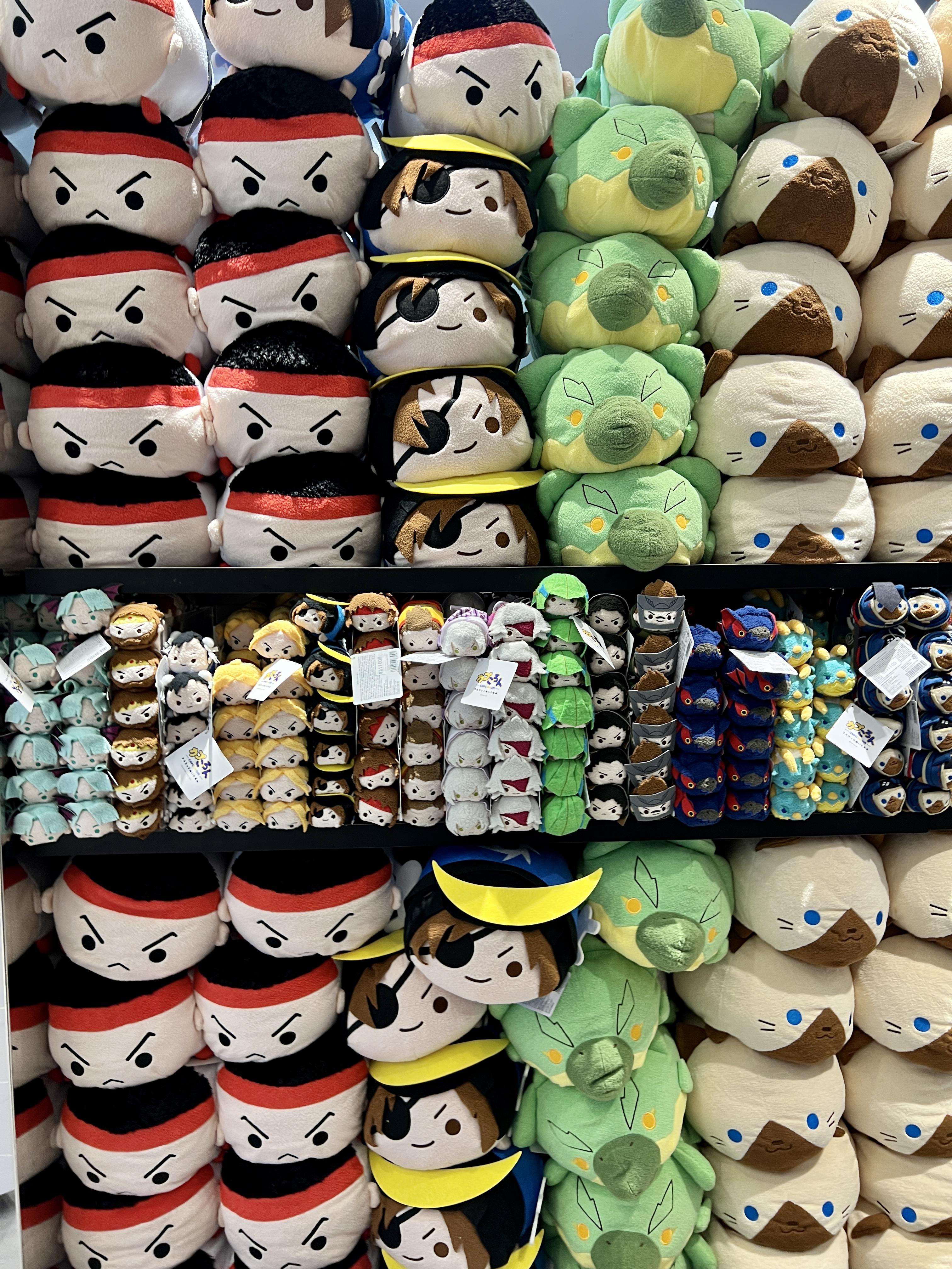 Сколько ж тут милых игрушек в стиле Tsum Tsum. Вполне может быть, что у них есть какое-то особое название, но я не знаю, тут уж простите.